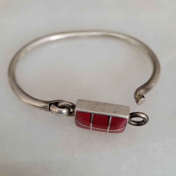 Mexican Sterling Silver And Coral Bangle - Picture 5 of 6